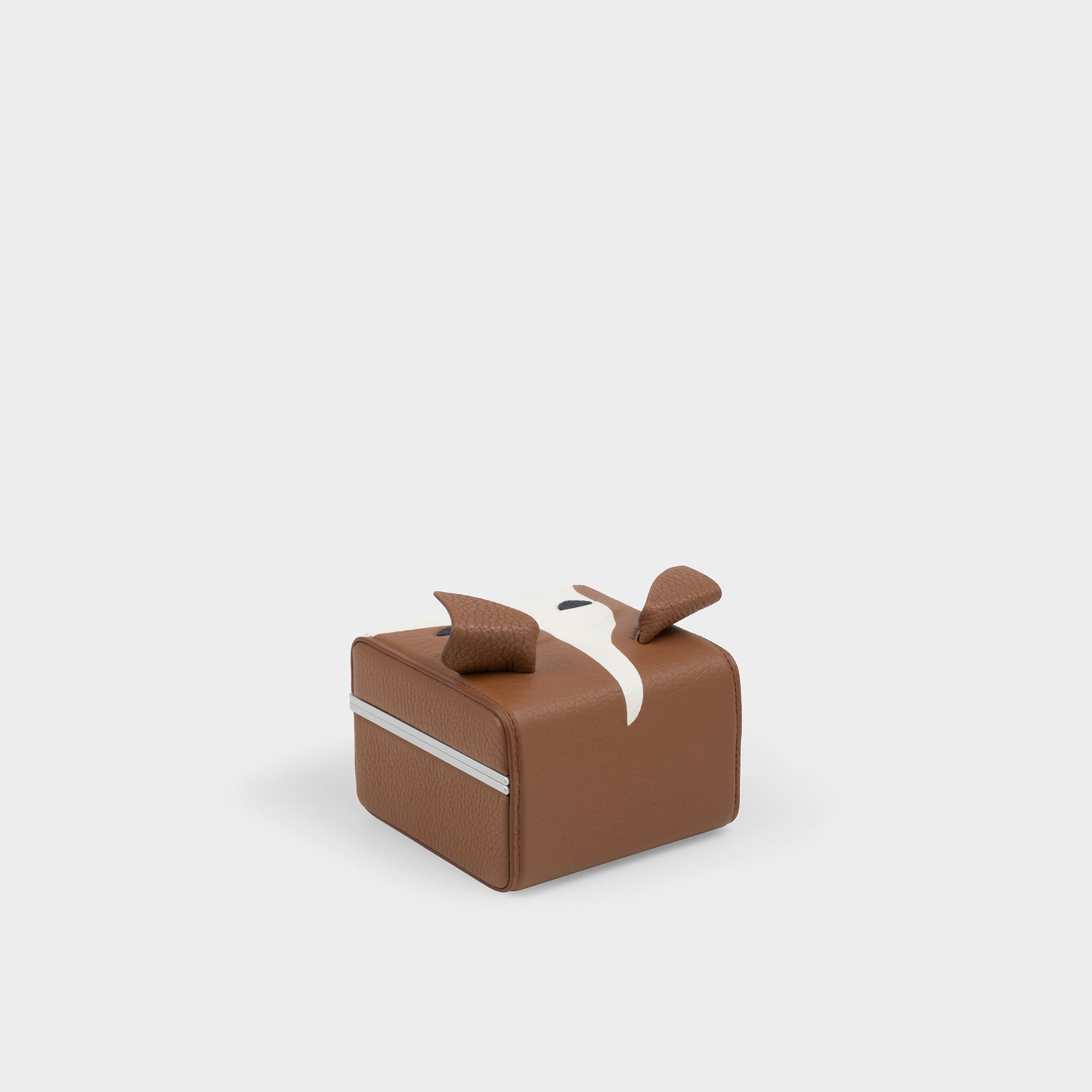 Product photo of the back of the bulldog special edition Eaton 1 watch case by Charles Simon. Storage and display for 1 watch.