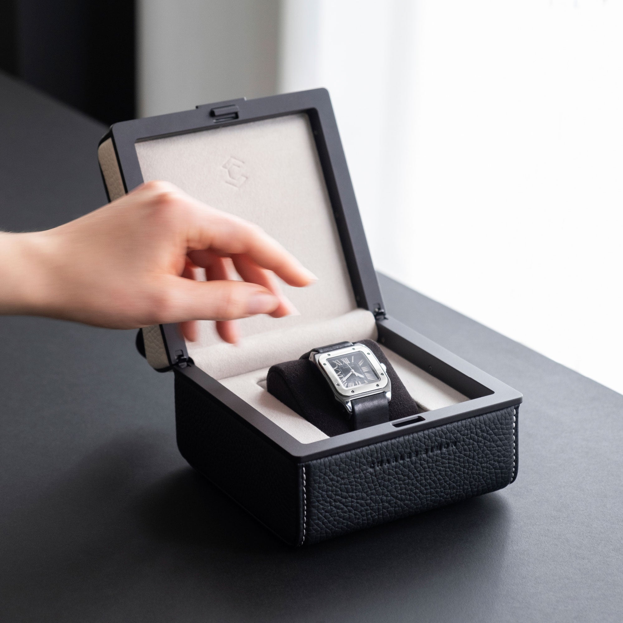 EATON 1 WATCH CASE SPECIAL EDITION - PANDA