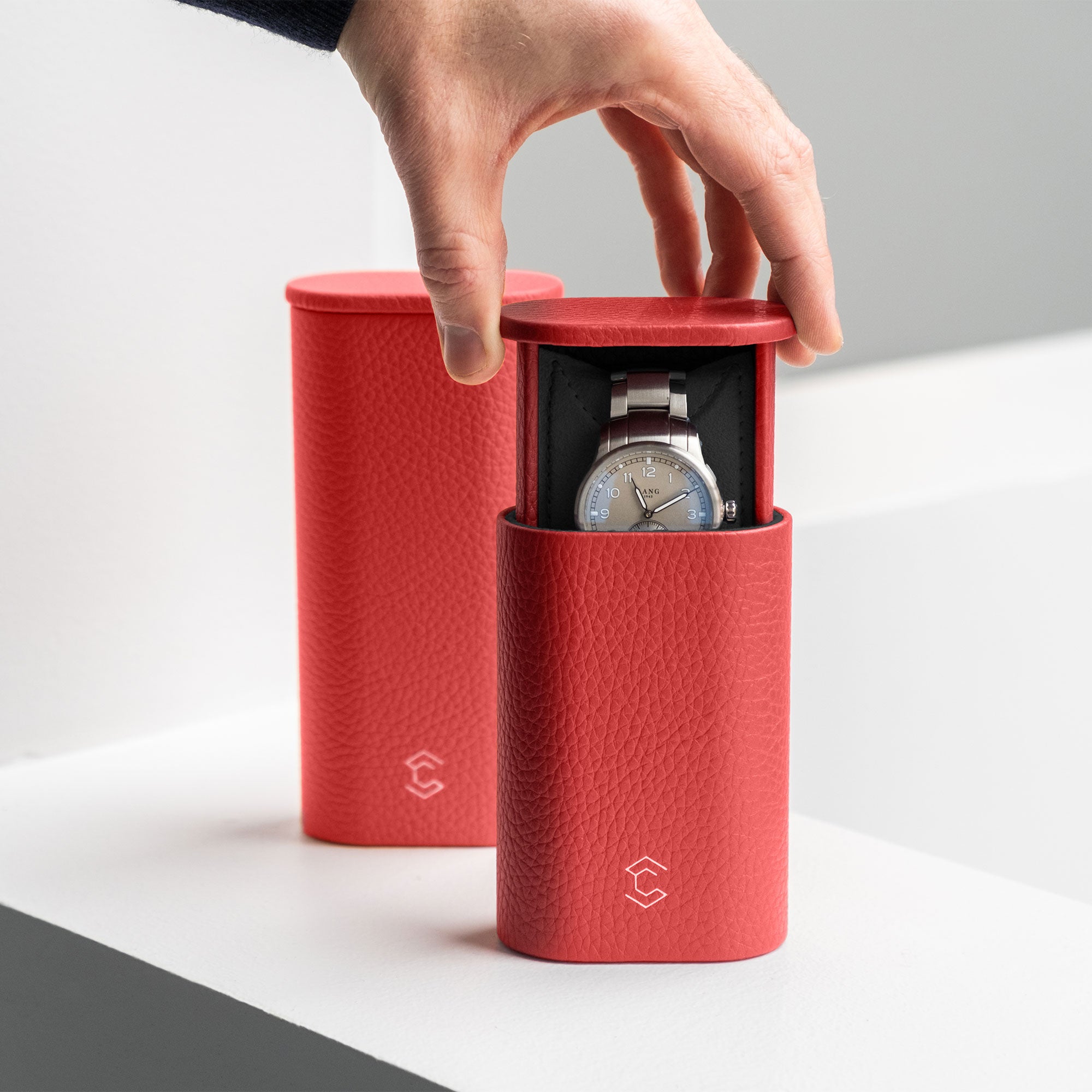OSCAR 1 WATCH ROLL - HIBISCUS