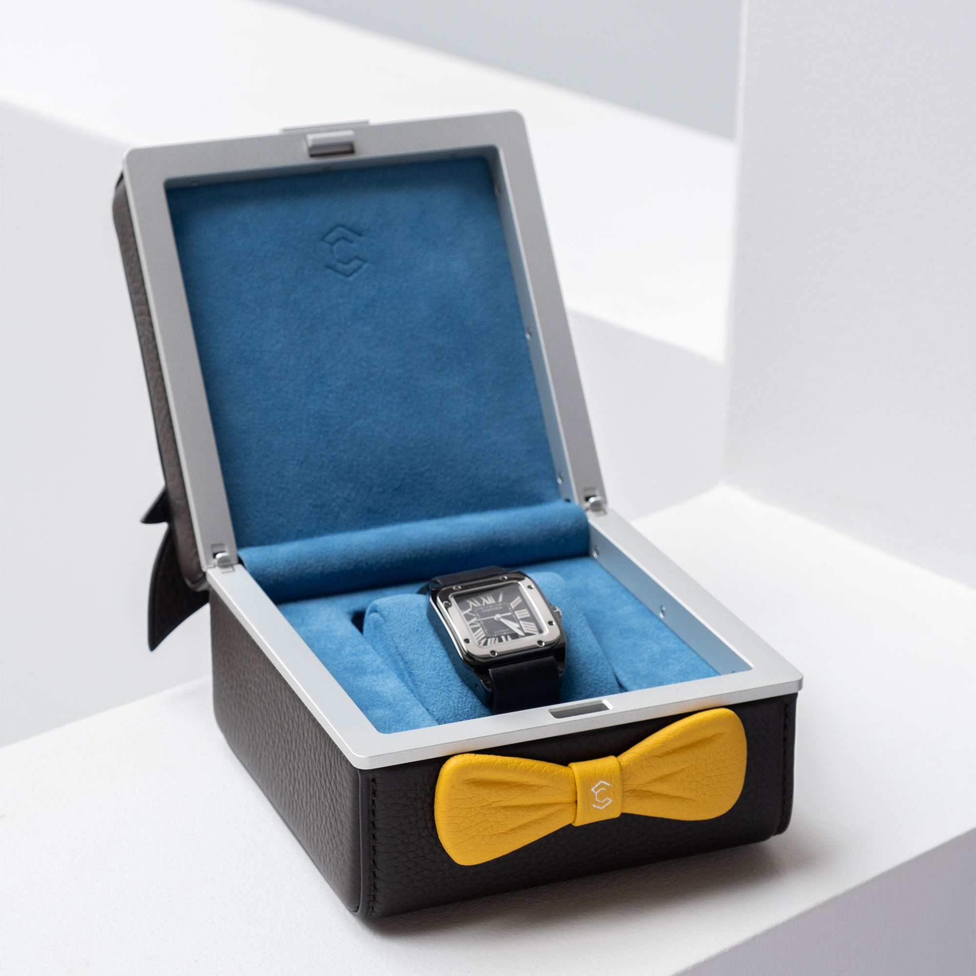 EATON 1 WATCH CASE SPECIAL EDITION OWL - CHARLES SIMON X ARABWATCHGUIDE