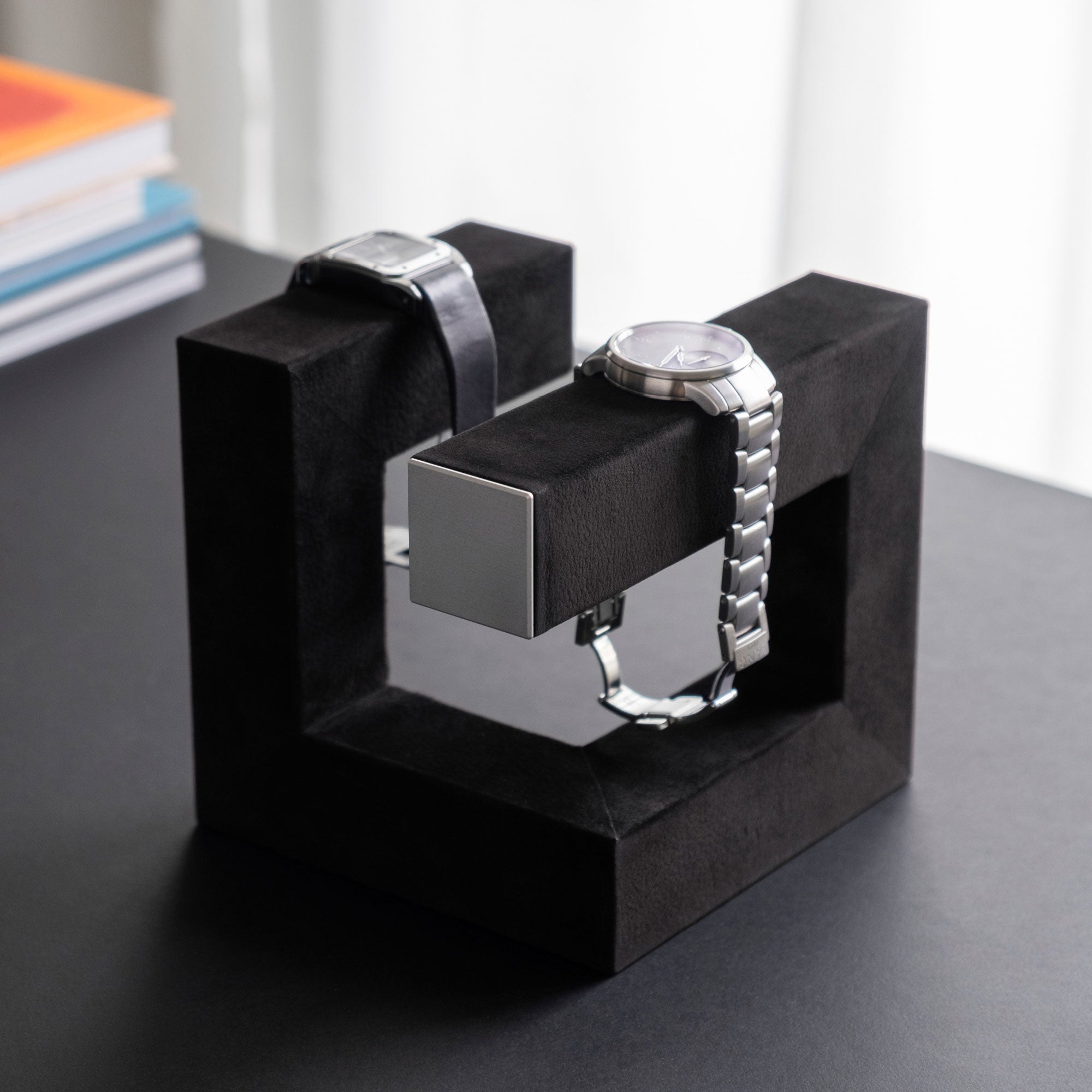 HUDSON DUO WATCH STAND - BLACK / GREY