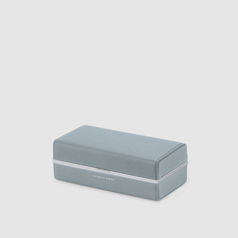 Charles Simon Moraine toiletry case in cloud grey closed view